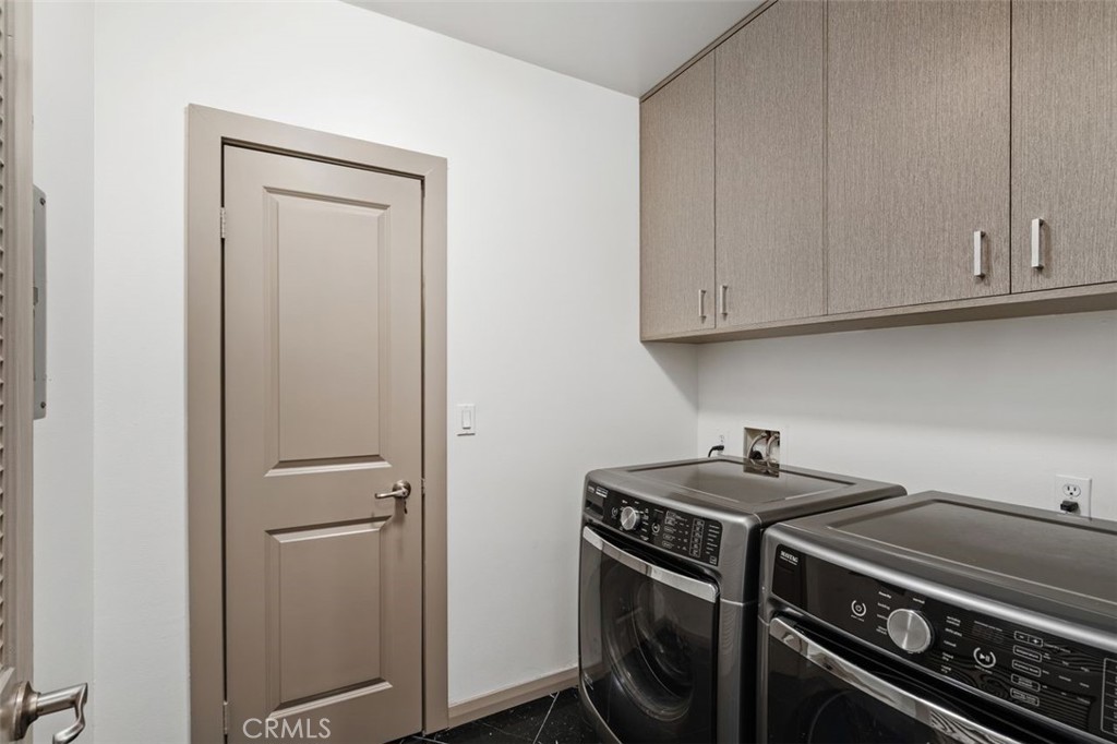 https://media.crmls.org/medias/314e6a4d-9299-4c5c-9a90-c5f60e266631.jpg?preset=X-Large
