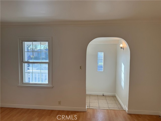 Detail Gallery Image 2 of 31 For 2236 N Manning, Burbank,  CA 91505 - 4 Beds | 2 Baths