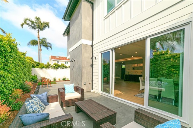 2216 Bataan Road, Redondo Beach, California 90278, 4 Bedrooms Bedrooms, ,3 BathroomsBathrooms,Residential,Sold,Bataan,PV22035810