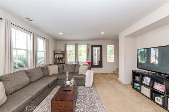 Detail Gallery Image 3 of 13 For 1020 Lime Tree Pl, Fullerton,  CA 92833 - 3 Beds | 3/1 Baths