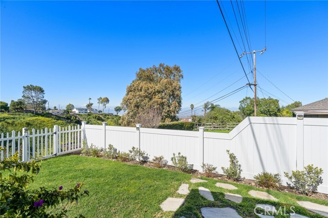 Detail Gallery Image 12 of 43 For 26621 Basswood, Rancho Palos Verdes,  CA 90275 - 4 Beds | 3 Baths