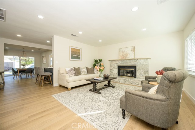 Detail Gallery Image 5 of 29 For 1807 Marinette St, Torrance,  CA 90501 - 4 Beds | 2 Baths