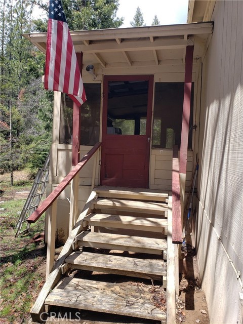 Detail Gallery Image 8 of 37 For 50 Bass Ln, Hayfork,  CA 96041 - 1 Beds | 1 Baths