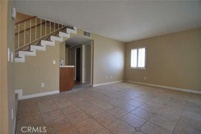 Detail Gallery Image 5 of 36 For 12950 Arlington Ln, Chino,  CA 91710 - 3 Beds | 3 Baths