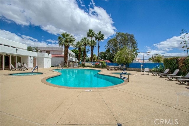 34372 Laura Way, Rancho Mirage CA: https://media.crmls.org/medias/31507979-ed8e-404c-b228-08ea6b44fdcf.jpg