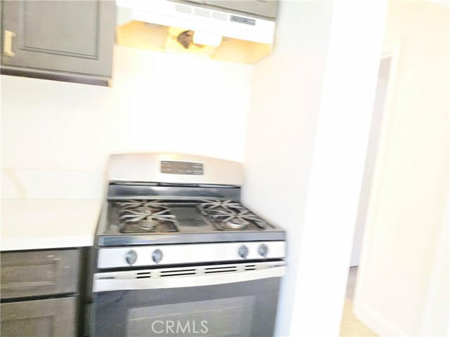 Detail Gallery Image 10 of 20 For 10529 Grape, Los Angeles,  CA 90002 - 6 Beds | 2 Baths