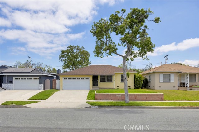 Detail Gallery Image 1 of 1 For 4742 Carfax Ave, Lakewood,  CA 90713 - 3 Beds | 2 Baths