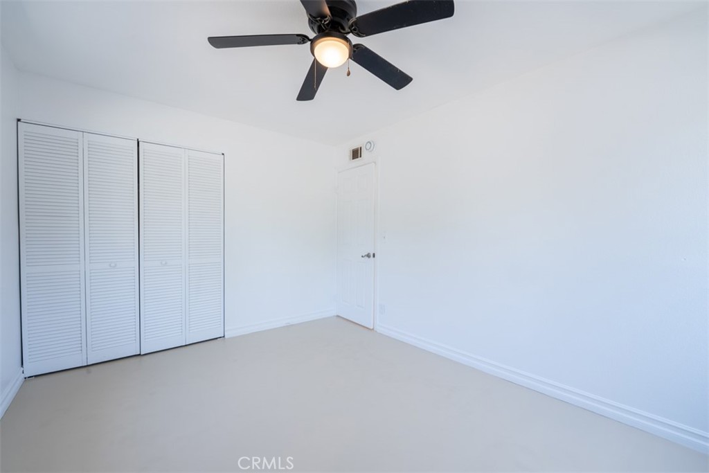 https://media.crmls.org/medias/31516a4f-8c46-4a70-8009-b41af3a4cca3.jpg?preset=X-Large