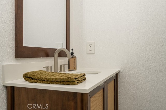 Detail Gallery Image 45 of 53 For 2045 Barclay Ct, Santa Ana,  CA 92701 - 2 Beds | 2 Baths