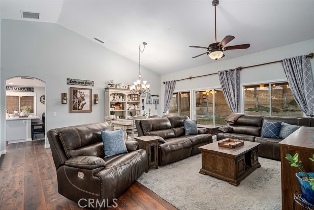 Detail Gallery Image 9 of 56 For 42311 Camden Way, Lancaster,  CA 93536 - 4 Beds | 2 Baths