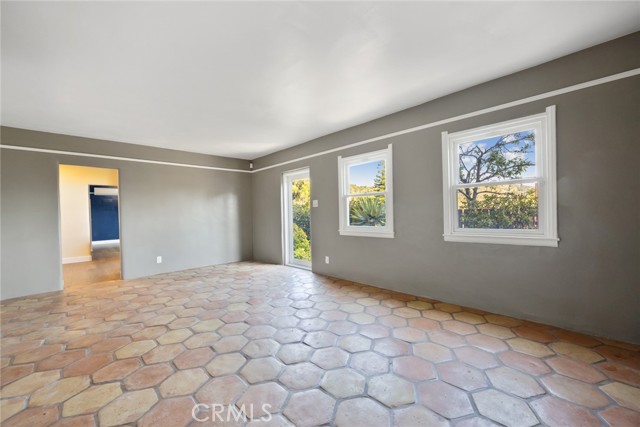 Detail Gallery Image 9 of 31 For 1620 Ina Dr, Glendale,  CA 91206 - 3 Beds | 1/1 Baths