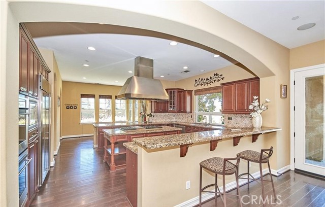 Detail Gallery Image 16 of 47 For 3811 Belgian Ln, Yorba Linda,  CA 92886 - 4 Beds | 5/1 Baths