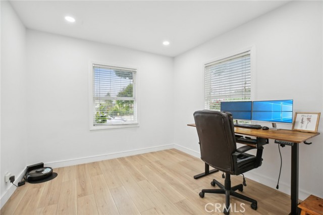 3686 Palo Verde Avenue, Long Beach CA: https://media.crmls.org/medias/31533cb9-f7d1-423d-a5cc-4544b739957c.jpg
