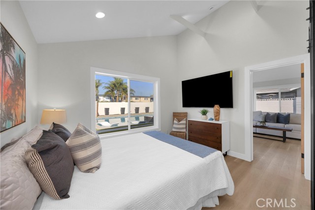 Image 21 of 53 For 8326 Fontainbleau Way