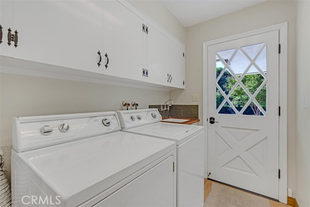 252 W 15th Street, Upland CA: https://media.crmls.org/medias/3154c32f-0c52-412b-9cdf-c51ad679cb14.jpg