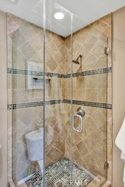 Detail Gallery Image 36 of 42 For 9641 Warburton Dr, Huntington Beach,  CA 92646 - 4 Beds | 2 Baths