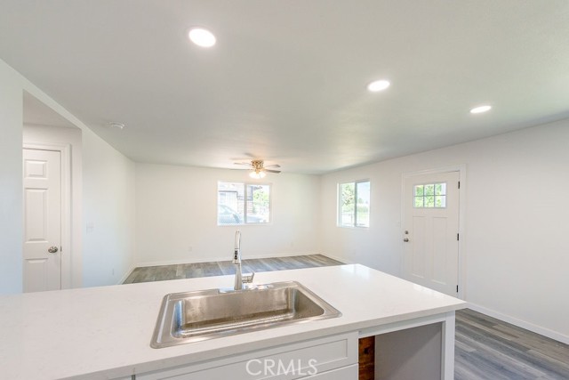 Detail Gallery Image 5 of 14 For 5145 N Polk Ave, Fresno,  CA 93722 - 3 Beds | 2 Baths