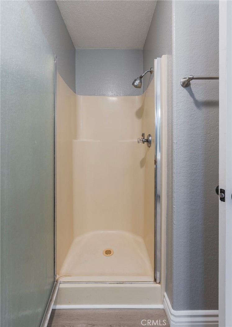 https://media.crmls.org/medias/31558b9a-7082-41e3-b854-56e4be257f25.jpg?preset=X-Large