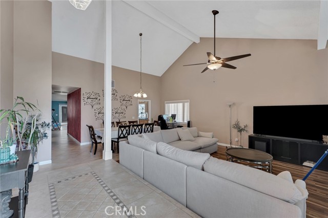 13329 Mission Tierra Way, Granada Hills CA: https://media.crmls.org/medias/3156d671-0f56-42c5-a4fe-7c031f97531a.jpg
