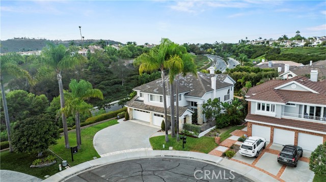 1 Pacifico, Laguna Niguel CA: https://media.crmls.org/medias/3156ea92-5ed2-4a82-b88e-435494df5380.jpg