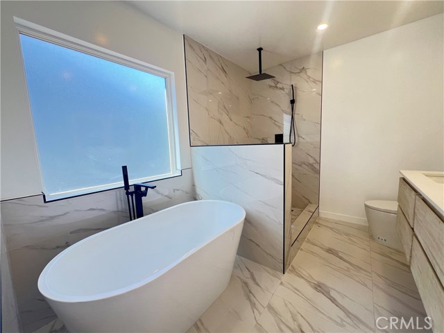 Detail Gallery Image 3 of 26 For 1113 Mohawk, Topanga,  CA 90290 - 3 Beds | 3 Baths