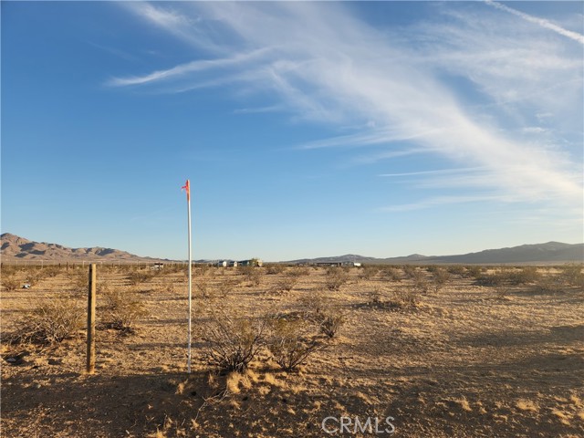 Detail Gallery Image 3 of 9 For 19200 Chisholm Trl, Helendale,  CA 92342 - – Beds | – Baths