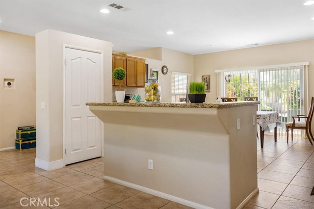 Image 4 of 16 For 9222 Silver Star Avenue