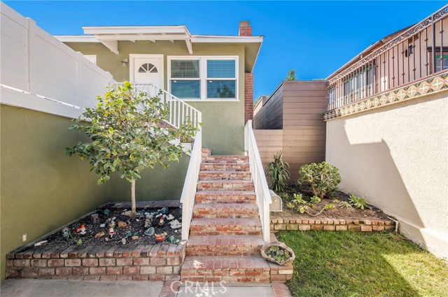 629 Camino Real, Redondo Beach, California 90277, 4 Bedrooms Bedrooms, ,2 BathroomsBathrooms,Residential,Sold,Camino Real,SB23190181