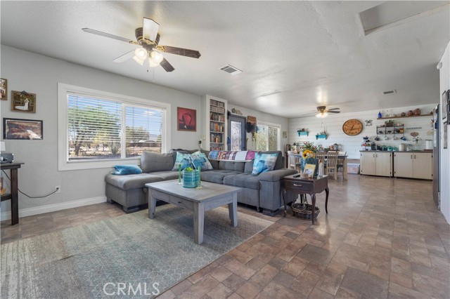 Detail Gallery Image 5 of 17 For 43170 Armadilla St, Newberry Springs,  CA 92365 - 2 Beds | 2 Baths