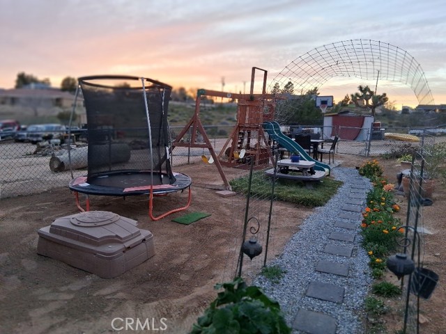 Detail Gallery Image 34 of 47 For 18778 Valencia, Hesperia,  CA 92345 - 2 Beds | 1 Baths