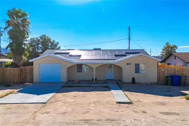 Detail Gallery Image 2 of 41 For 6350 Athol Ave, Twentynine Palms,  CA 92277 - 3 Beds | 3 Baths