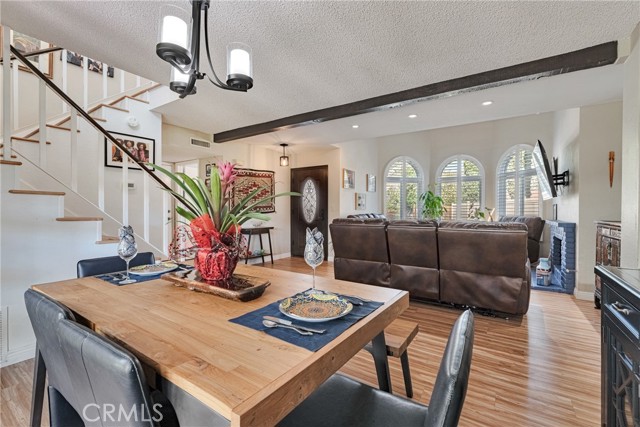 Detail Gallery Image 20 of 59 For 29857 Wistaria Valley, Canyon Country,  CA 91387 - 3 Beds | 3 Baths