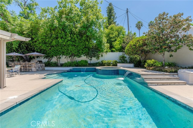 Detail Gallery Image 42 of 58 For 22940 Dolorosa St, Woodland Hills,  CA 91367 - 4 Beds | 3/1 Baths