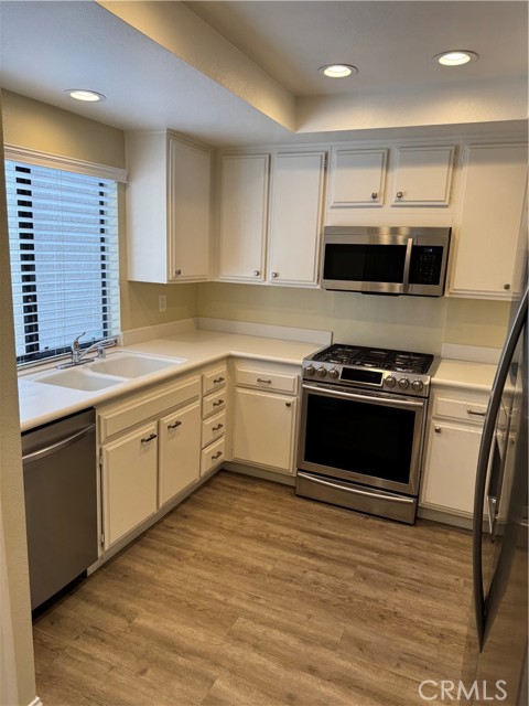 Detail Gallery Image 7 of 17 For 8566 Trinity #819C,  Huntington Beach,  CA 92646 - 2 Beds | 2 Baths