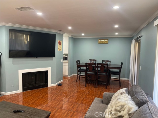 9386 Mesa Verde Drive, Montclair CA: https://media.crmls.org/medias/315cf8e7-b459-4a6d-8d62-87ad5c9388bd.jpg