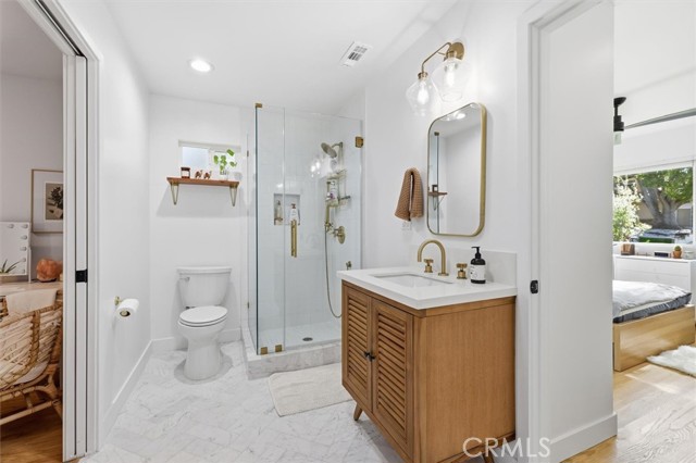 Detail Gallery Image 19 of 37 For 7337 W 88th St, Los Angeles,  CA 90045 - 4 Beds | 4 Baths