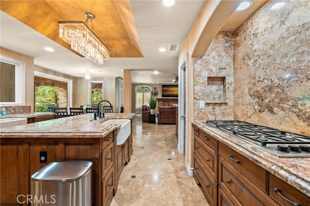 Detail Gallery Image 5 of 16 For 25 via Terracaleta, Coto de Caza,  CA 92679 - 5 Beds | 3 Baths