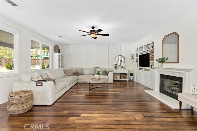 Detail Gallery Image 12 of 52 For 33814 Augusta, Yucaipa,  CA 92399 - 5 Beds | 4 Baths