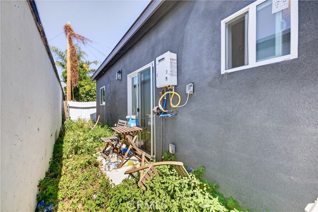 Detail Gallery Image 38 of 47 For 614 N Shelton, Santa Ana,  CA 92703 - 5 Beds | 2 Baths