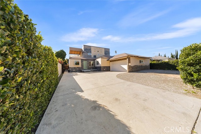 Detail Gallery Image 2 of 13 For 18748 1/2 Collins St, Tarzana,  CA 91356 - 1 Beds | 1 Baths