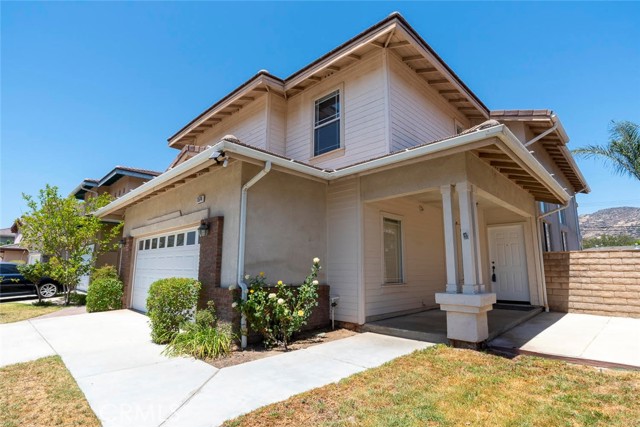 Detail Gallery Image 2 of 28 For 1574 River Wood Ct, Simi Valley,  CA 93063 - 3 Beds | 2/1 Baths