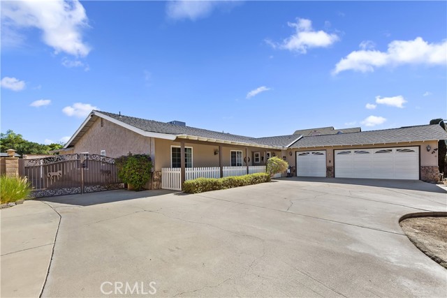 2443 Bronco Ln, Norco, CA 92860