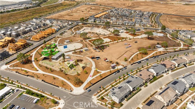 Detail Gallery Image 39 of 40 For 209 Mask, Irvine,  CA 92618 - 5 Beds | 5 Baths