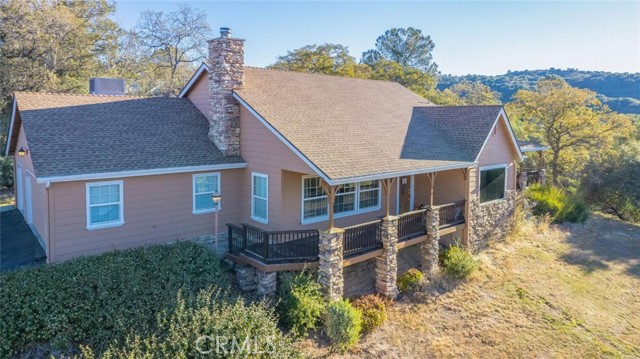 Detail Gallery Image 2 of 40 For 47587 Miami Highlands, Oakhurst,  CA 93644 - 3 Beds | 3 Baths