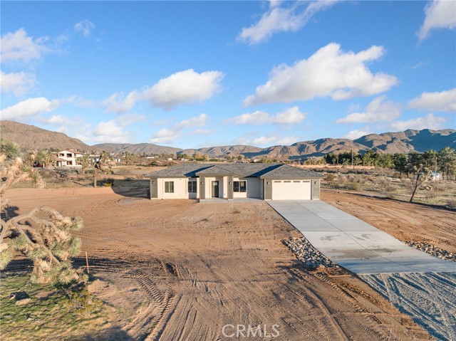 Front Image Thumbnail for CRHD25276229