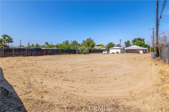 412 South Santa Fe Street, Hemet CA: https://media.crmls.org/medias/31622778-d231-42f0-92a3-c5267bce854e.jpg