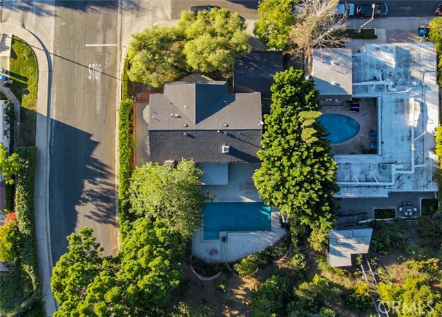 Detail Gallery Image 2 of 56 For 3136 Dona Sofia Dr, Studio City,  CA 91604 - 5 Beds | 4 Baths