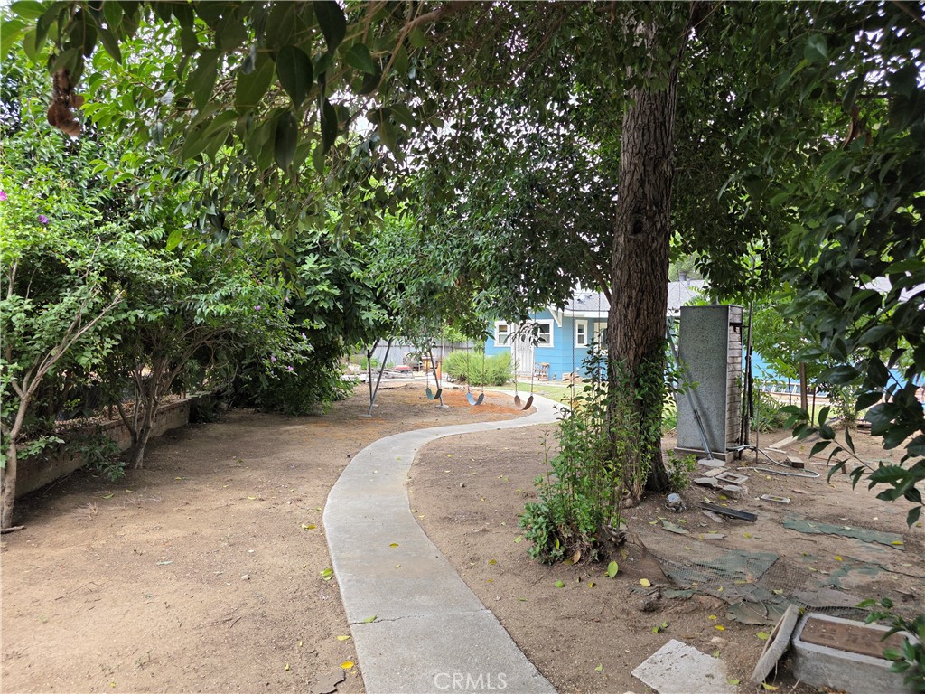 https://media.crmls.org/medias/31633db2-588f-4757-8062-0d750c440443.jpg?preset=X-Large