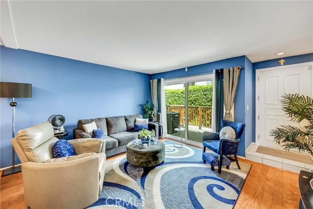 Detail Gallery Image 7 of 52 For 500 S Grevillea Ave #5,  Inglewood,  CA 90301 - 2 Beds | 2/1 Baths