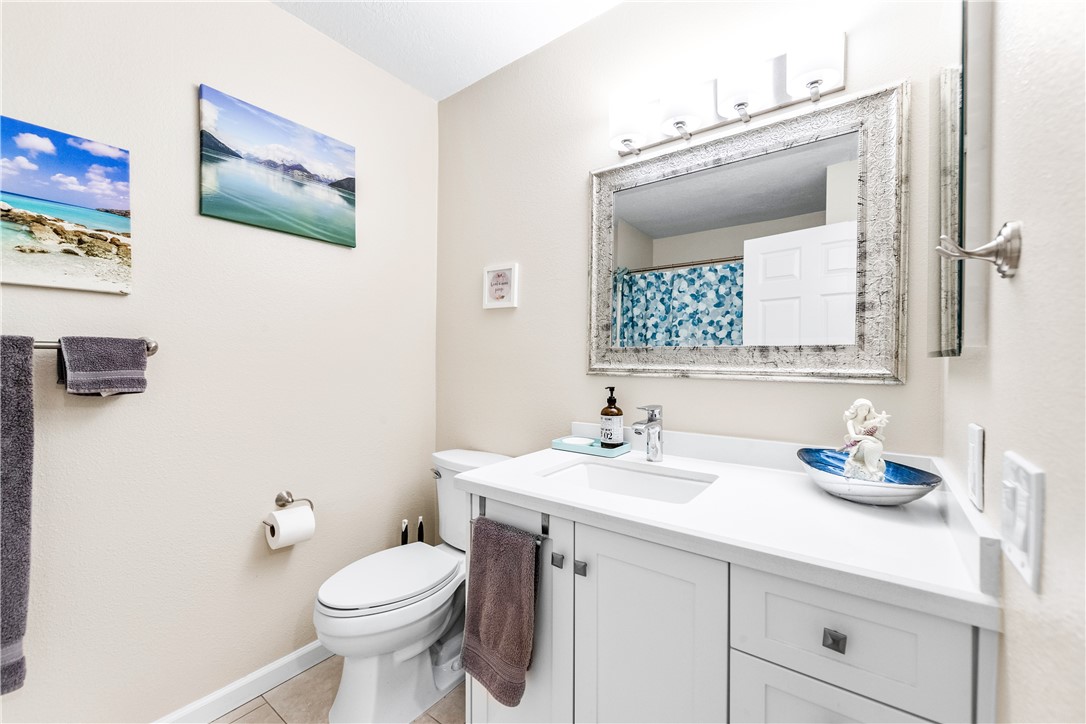 Detail Gallery Image 24 of 51 For 3621 S Bear St. a,  Santa Ana,  CA 92704 - 2 Beds | 2 Baths